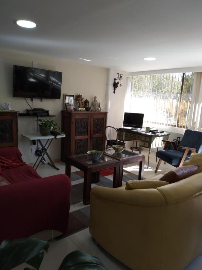 Charming Sunny Bedroom Overlooking Beautiful Amsterdam Avenue In Best Condesa Area เม็กซิโกซิตี้ ภายนอก รูปภาพ